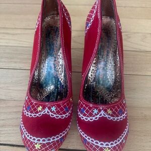 Red Embroidered Women's Shoes $55 women's Size 10/41